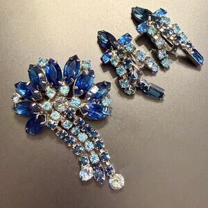 Vintage 50's Delizza & Elster Style Blue Brooch Earrings Set